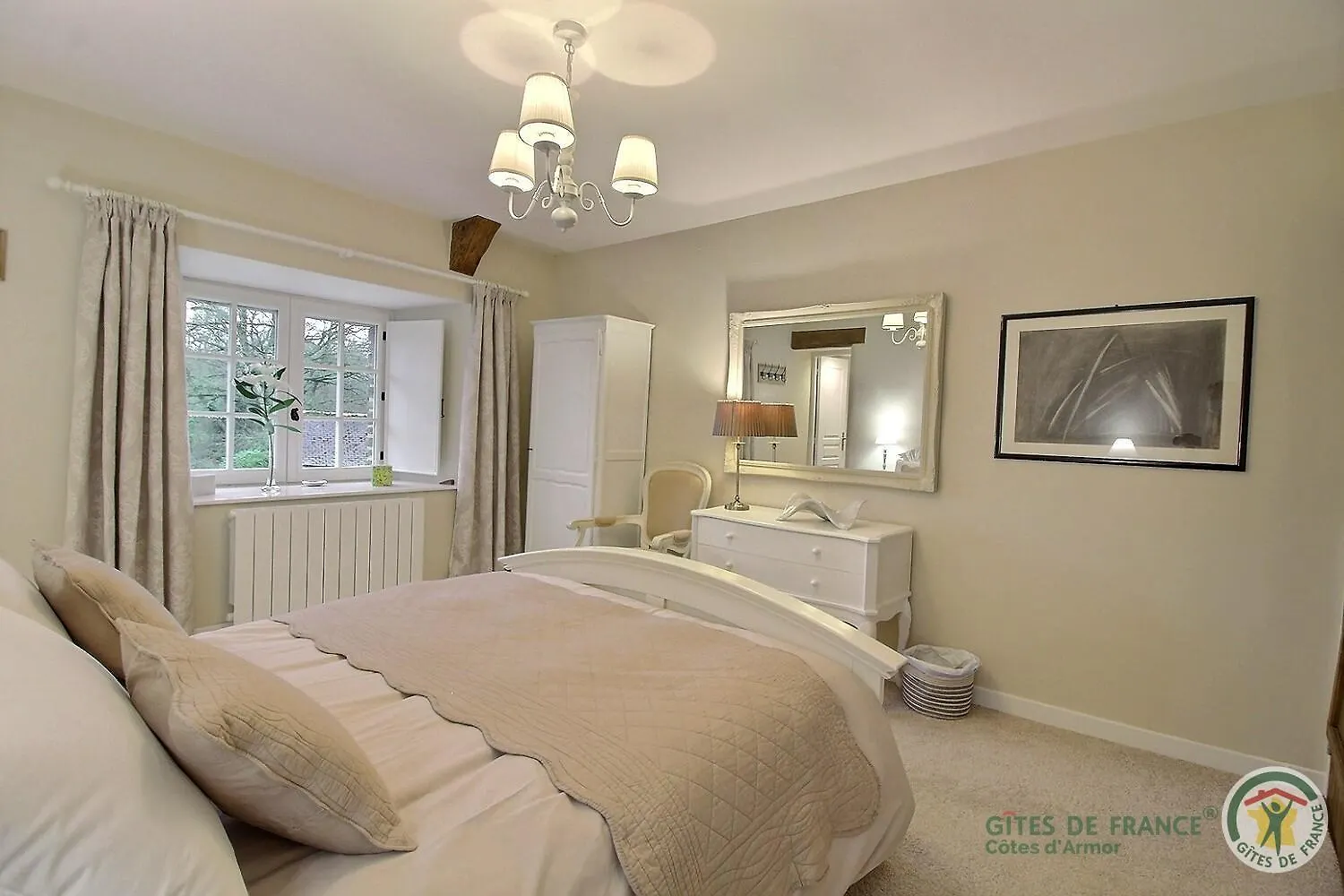 Le Parfum Des Fleurs Bed and Breakfast Plussulien Frankrike