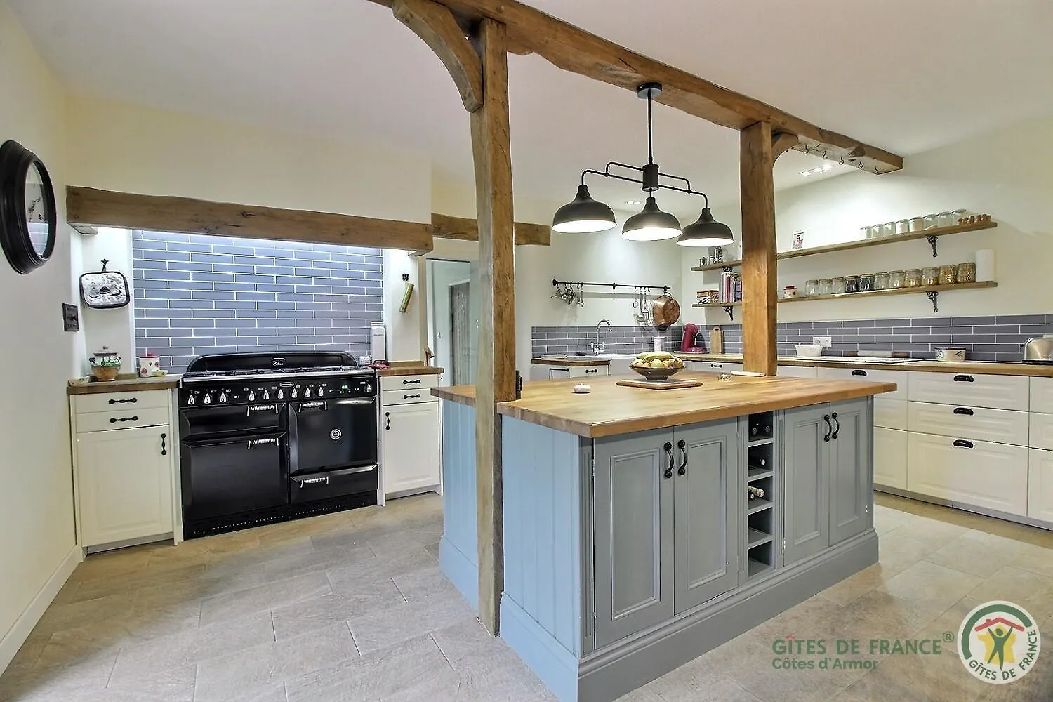 Le Parfum Des Fleurs Bed and Breakfast Plussulien Bed & Breakfast