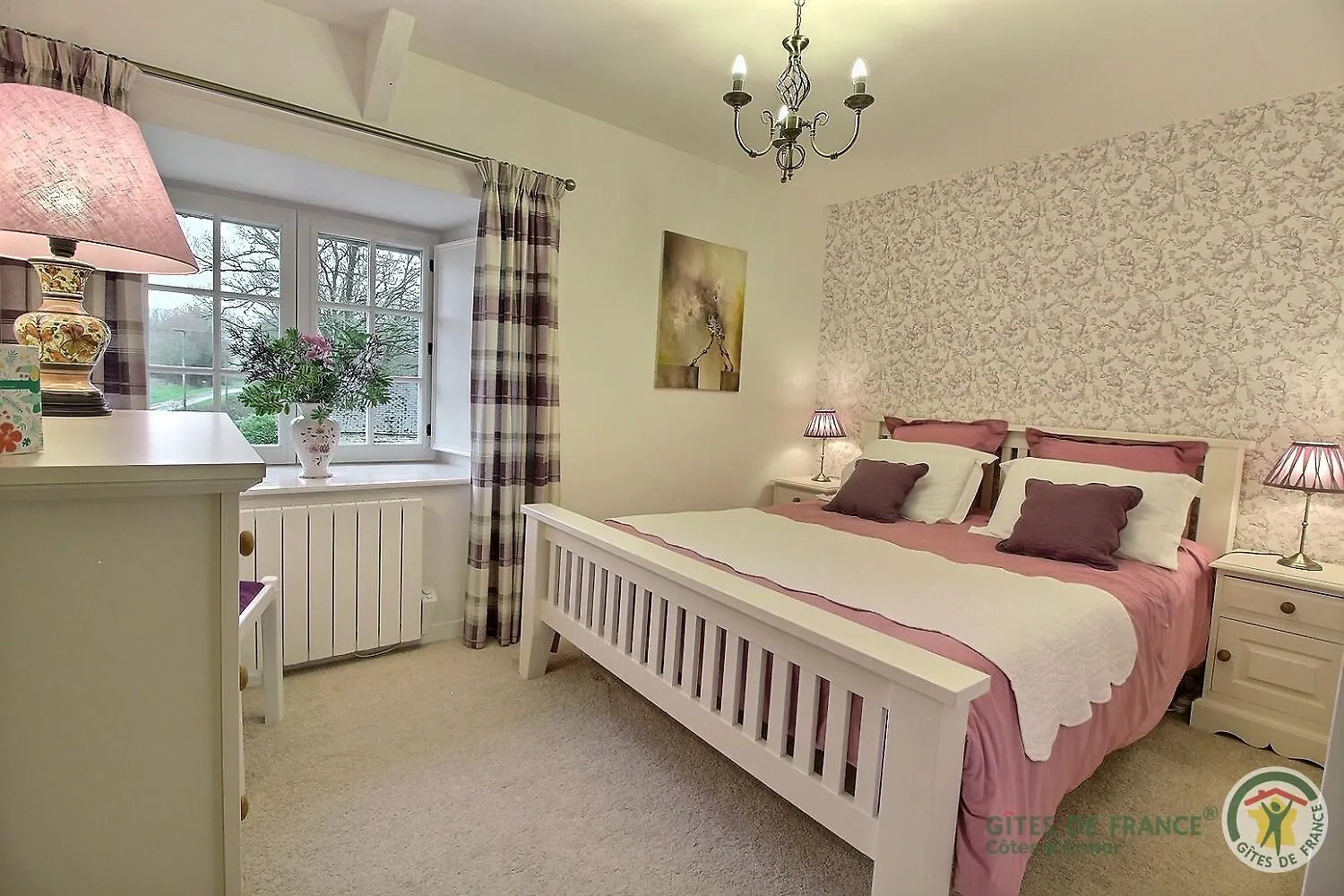 Le Parfum Des Fleurs Bed and Breakfast Plussulien Frankrike